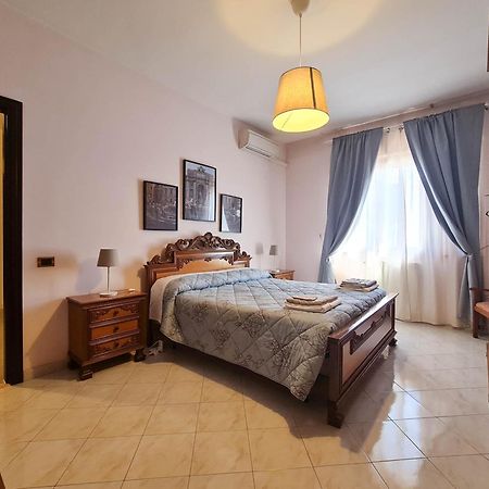 B&B La Magnolia Acilia Exterior photo